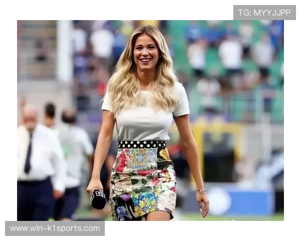 足球球星的女儿颜值惊艳 网友纷纷称其继承父母优点